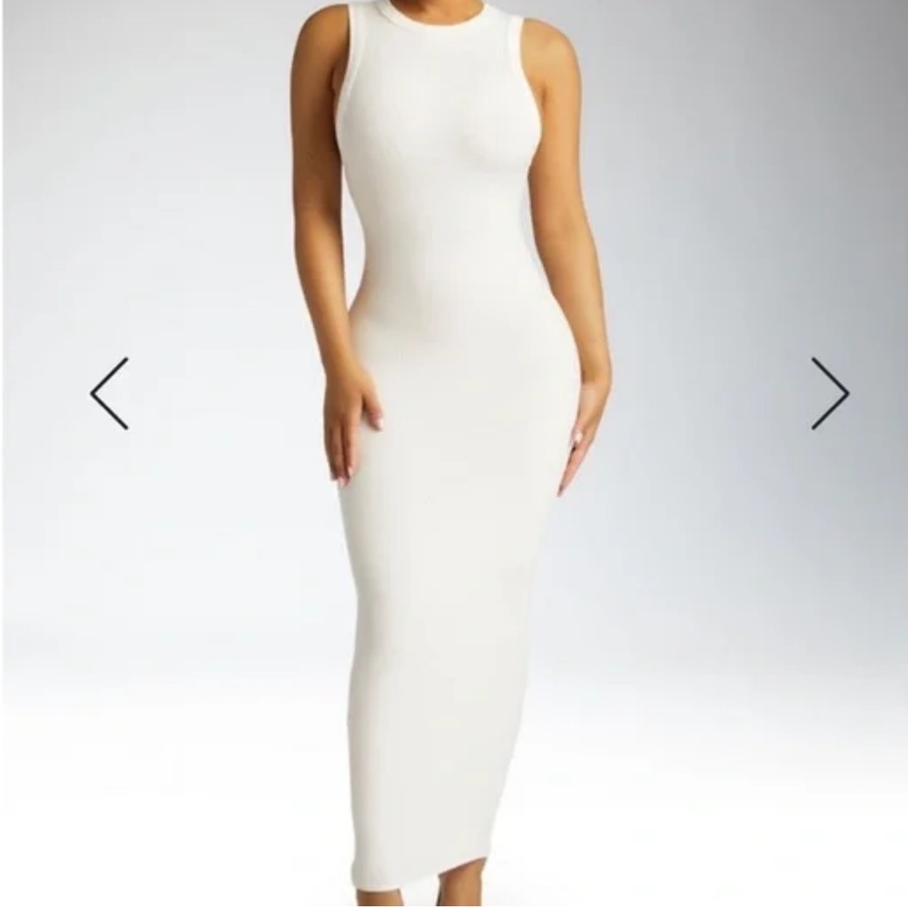 Naked Wardrobe The Snatched Essential Dress Size Small